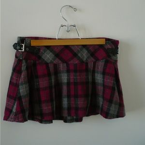 Vintage Black, Pink and Grey Plaid skirt with Black Leather Buckle Details